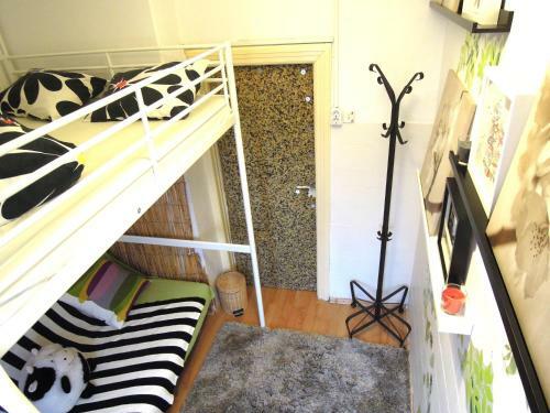 The Cozyness Downtown Hostel