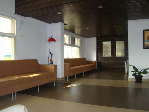 Hotel Grand Bee