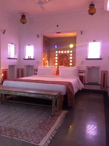Hostal Little Garden Guest House