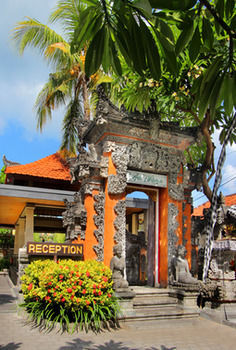 Hotel Adi Dharma Cottages