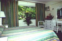 Hotel Doctors Cave Beach