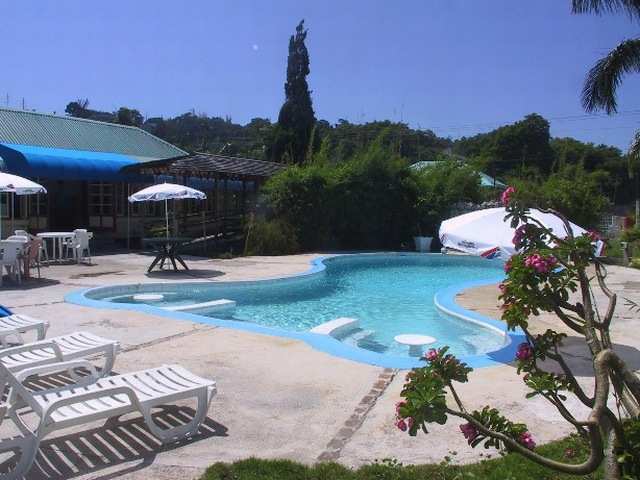 Hotel Toby's Resort