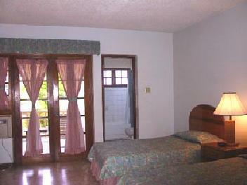 Hotel Toby's Resort