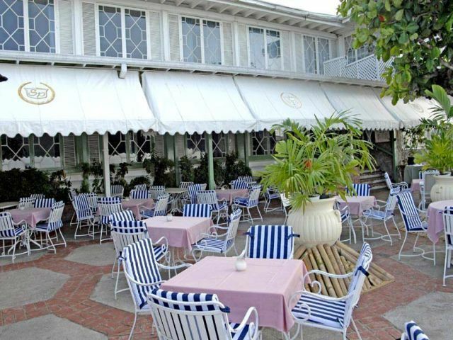 Shaw Park Beach Hotel & Spa