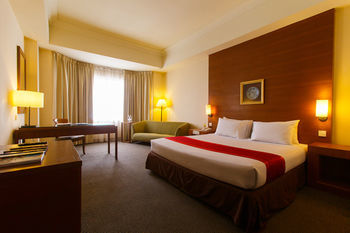 Pearl International Hotel