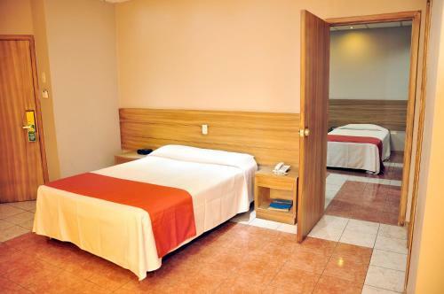 Gold Center Hotel
