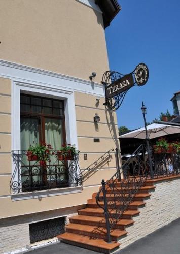 Hostal Pensiunea Nora