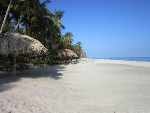 Playa La Roca Ecohotel