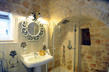 Bed & Breakfast Leonardo Trulli Resort