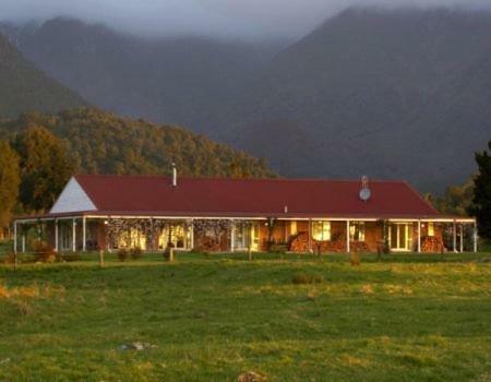 Hotel Misty Peaks
