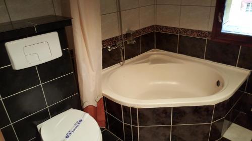 Hostal Pensiunea Doria