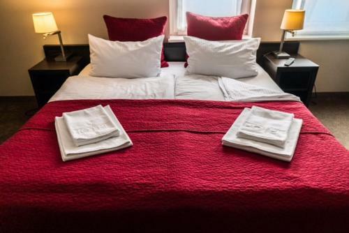 Comm Hotel