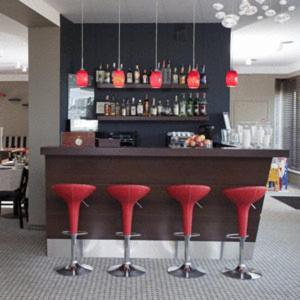 Comm Hotel