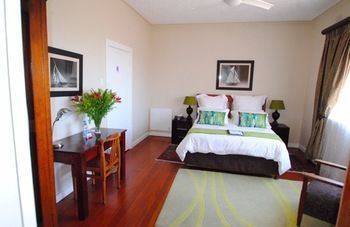Bed & Breakfast Harewood Lodge