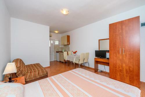 Apartments Aura