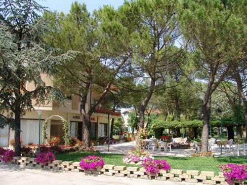 Hotel Ausonia