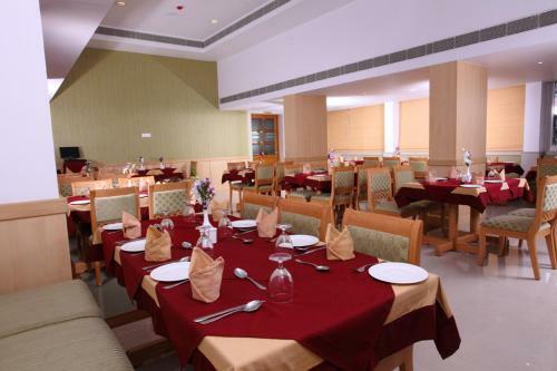 Hotel Pooram International