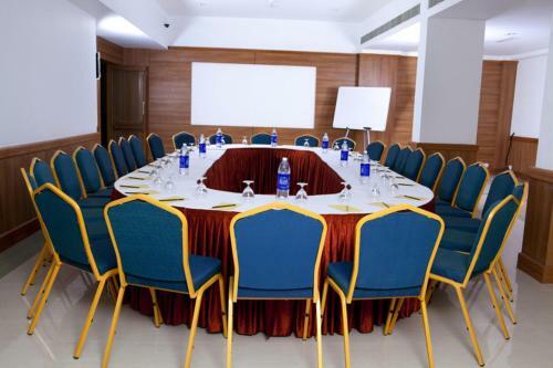 Hotel Pooram International