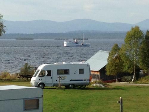 B�tst� Camping