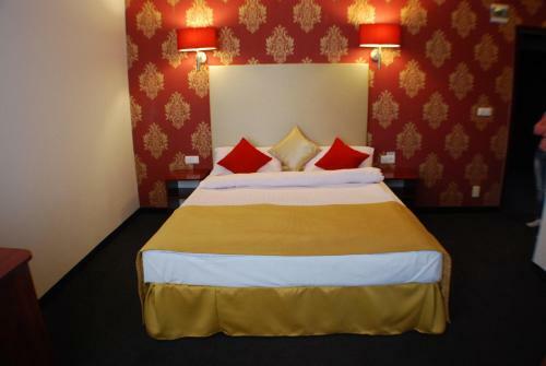Amigo Hotel