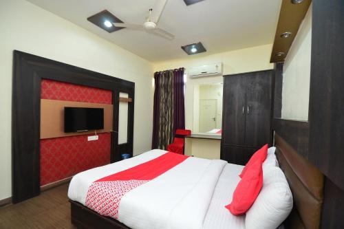 Oyo Flagship 24936 Hotel C-9