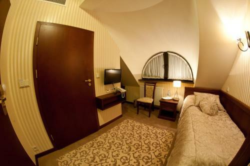 Hotel Dw�r Kresowy