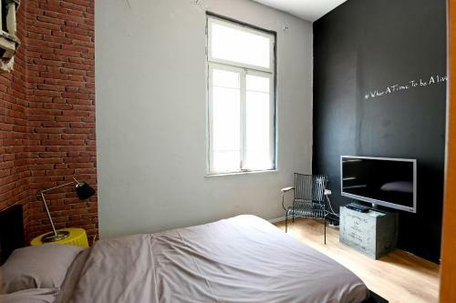 Eclectic Aparthotel