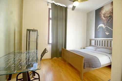 Eclectic Aparthotel