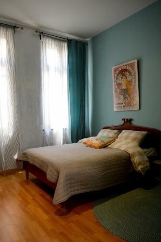 Eclectic Aparthotel