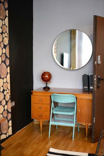 Eclectic Aparthotel