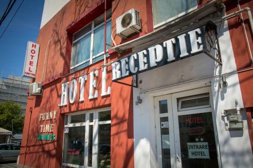 Hotel Funnytime
