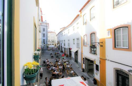 Hostal Evora Inn Chiado Design