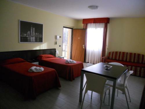 Hostal Residence San Prospero