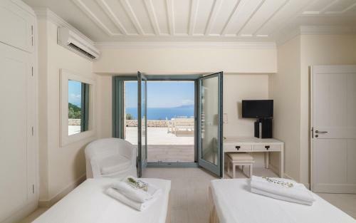 Urania Luxury Villas