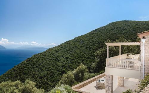 Urania Luxury Villas