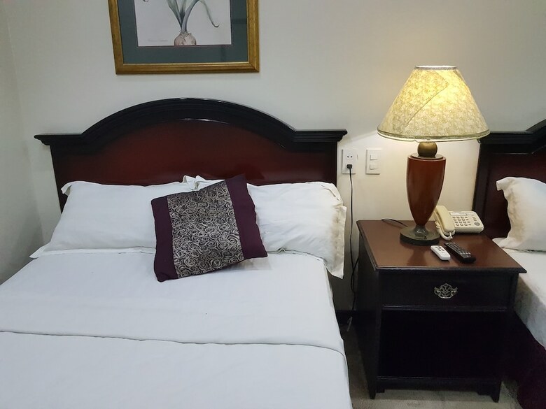 Cindy Kelly Hotel