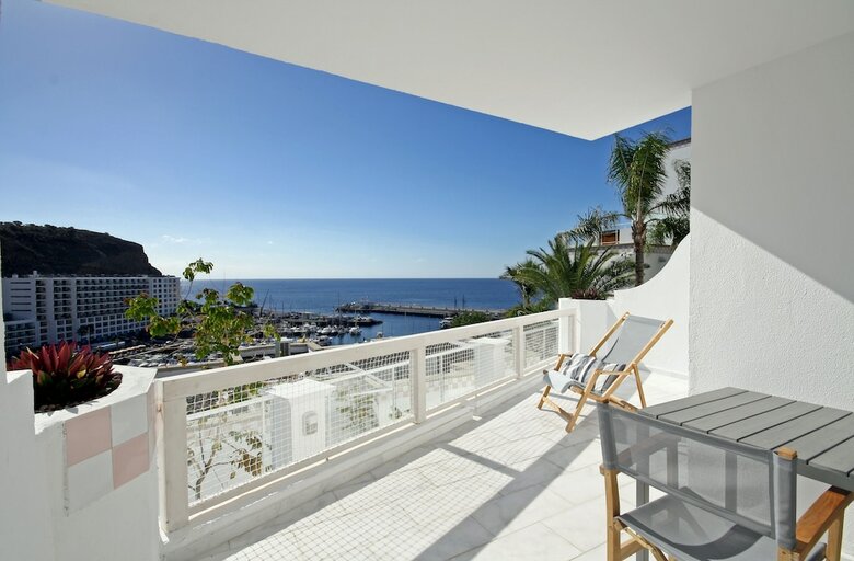 Apartamentos Marina Bayview - S�lo Adultos
