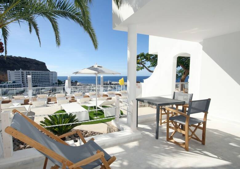 Apartamentos Marina Bayview - S�lo Adultos