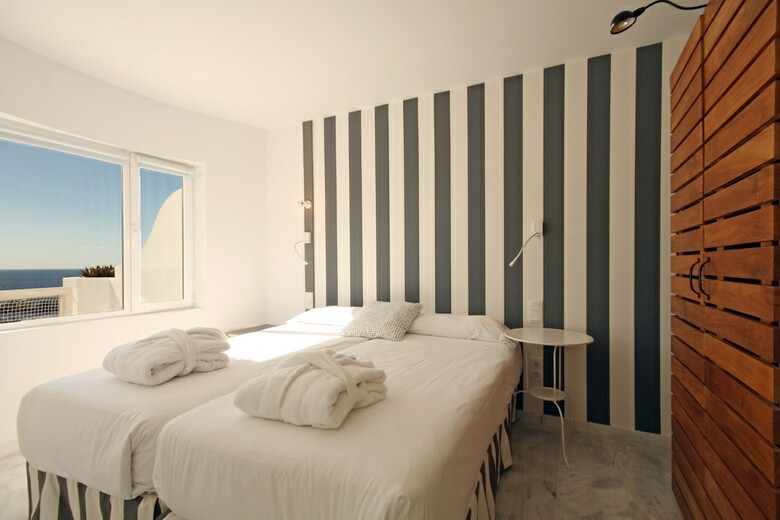 Apartamentos Marina Bayview - S�lo Adultos