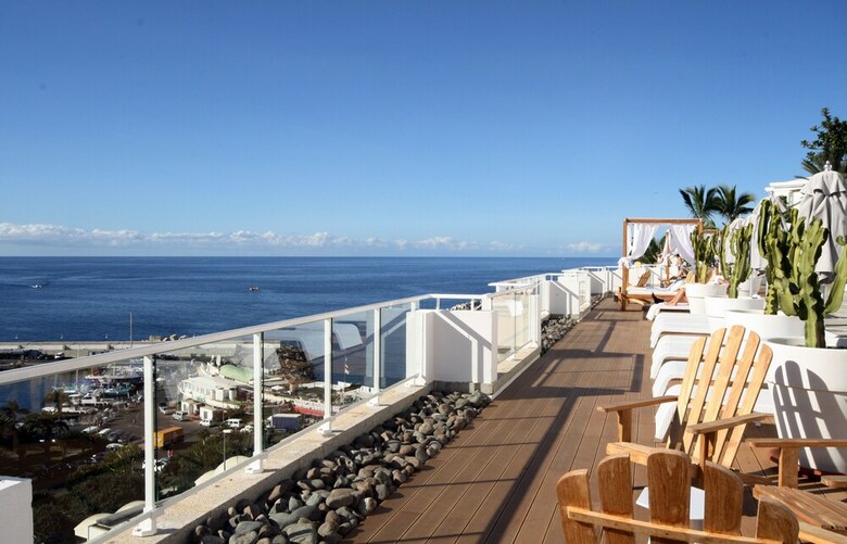 Apartamentos Marina Bayview - S�lo Adultos