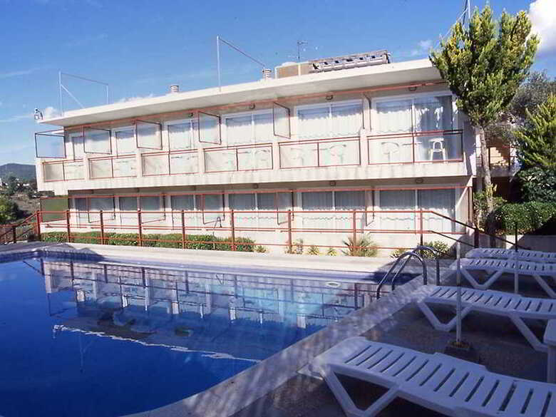 Molins Park Hostal