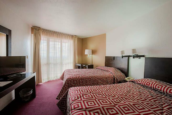 Aparthotel Parador (.)