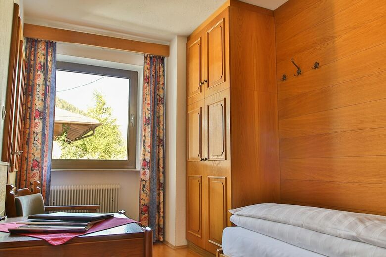 Hostal Pension Neururer