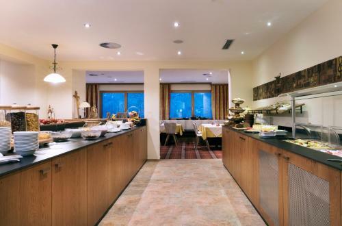Waldcafe Hotel Restaurant
