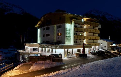 Waldcafe Hotel Restaurant