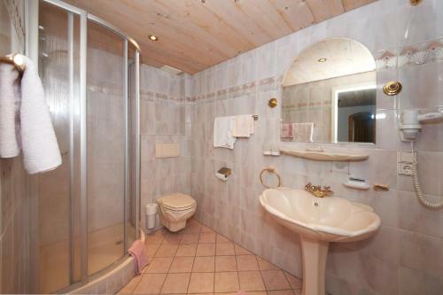 Hostal Pension Pitze