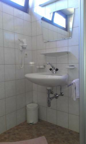 Hostal Pension Pitze