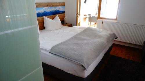 Hostal Pension Berggeist