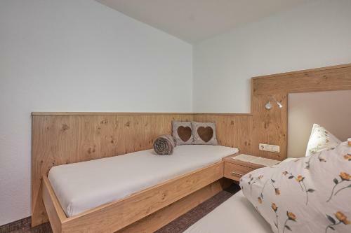 Hostal Hotel Garni Sch�nblick