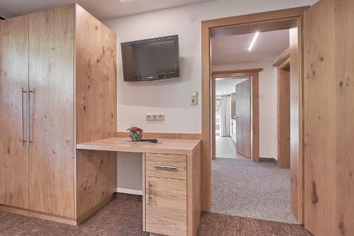 Hostal Hotel Garni Sch�nblick